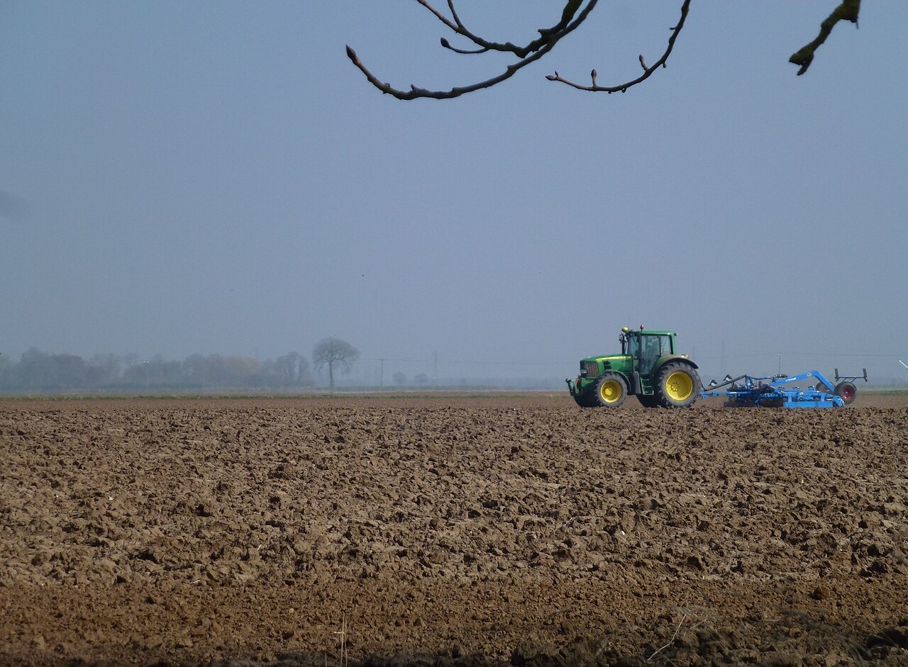 A field cultivator